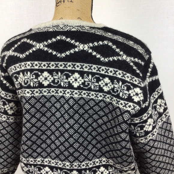 GAP 100% Wool Made in Korea Black White Button Down Cardigan - Picture 5 of 13